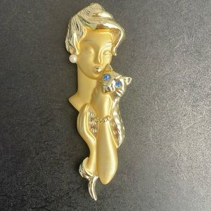 Pearl Vintage Pin Brooch 1950s rhinestone Fashion Lady Holding a cat Blue Eyes…